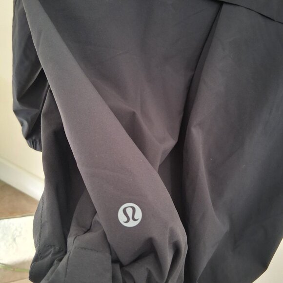 Lululemon Hooded Jacket Black - Picture 5 of 5